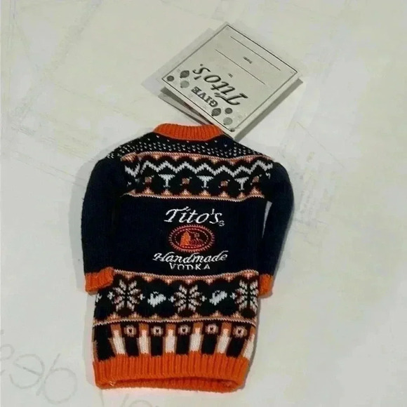 Tito’s | Limited-Edition Holiday Bottle Sweater for Tito’s Handmade Vodka - Picture 4 of 6